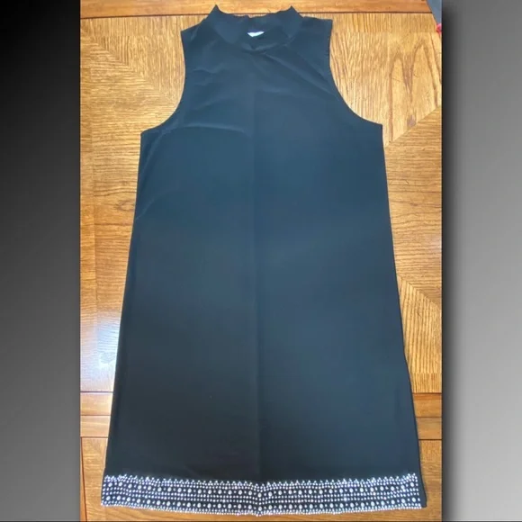Annalee & Hope Embellished Hemline Sleeveless Black Dress
Size XS - Picture 3 of 15